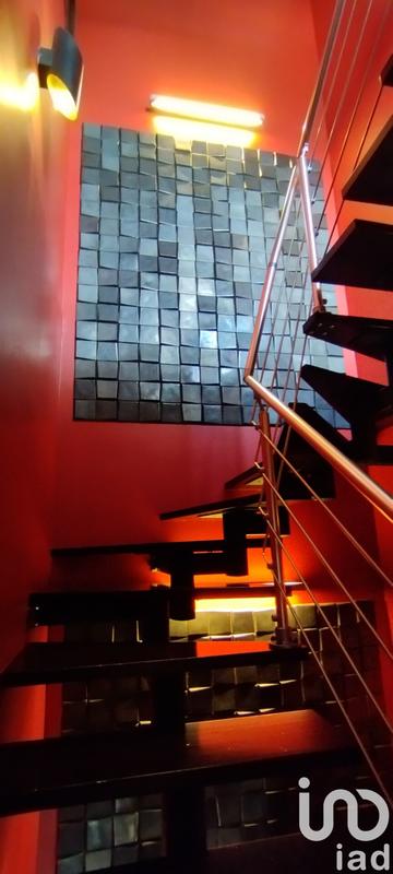 Maison - 308 m² - 9 pièces