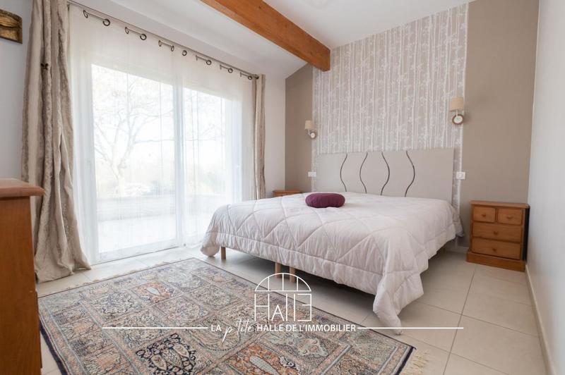 Villa - 250 m² - 13 pièces