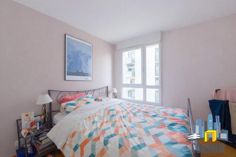 Appartement - 80 m² - 4 pièces