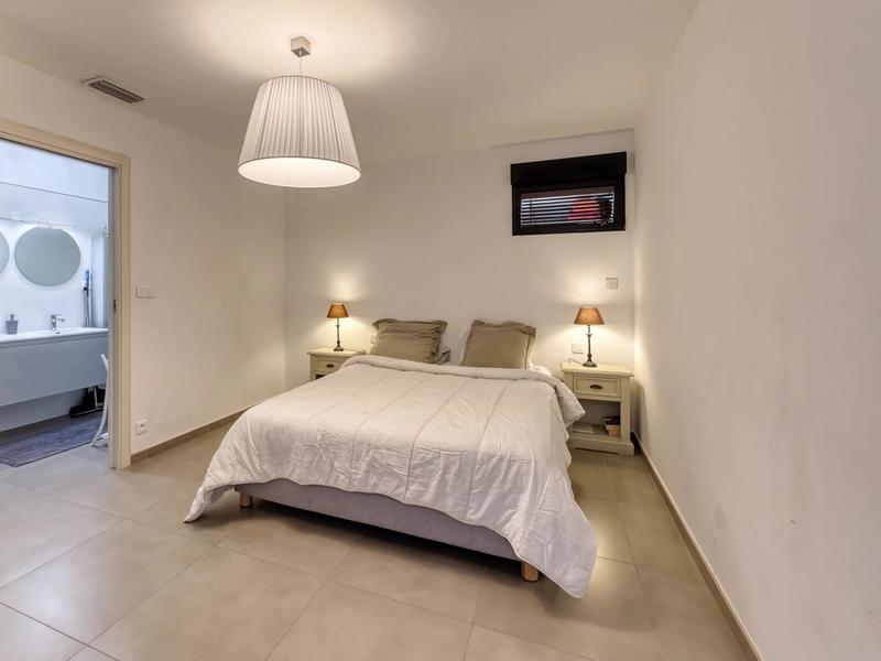 Villa - 280 m² - 7 pièces