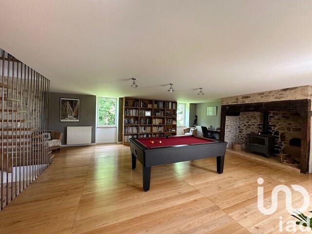 Maison - 300 m² - 9 pièces