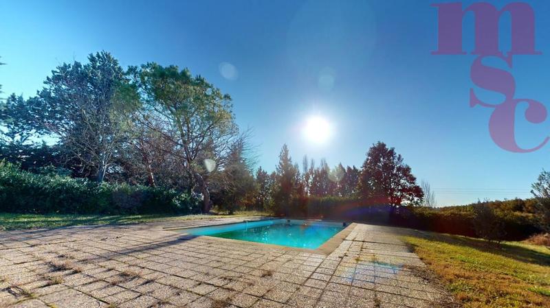 Maison - 185 m² - 7 pièces