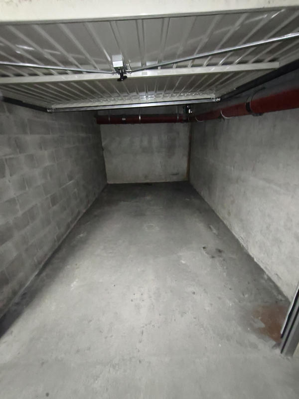 Parking / Garage - 14 m²