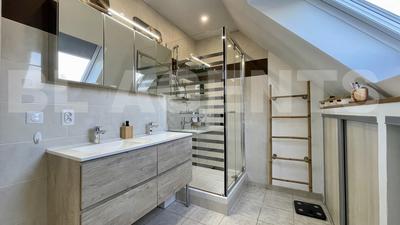 Maison - 82 m² - 5 pièces