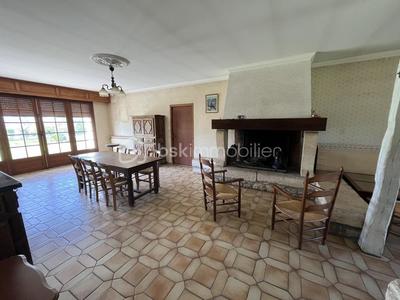 Maison en pierre - 160 m² - 9 pièces