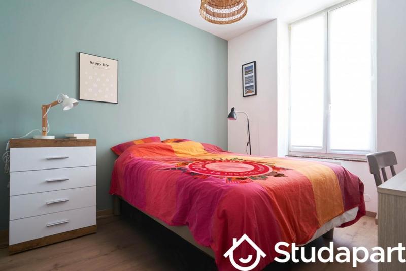 Chambre - 9 m² - 1 pièce