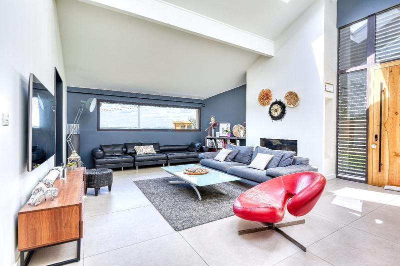 Maison - 300 m² - 11 pièces