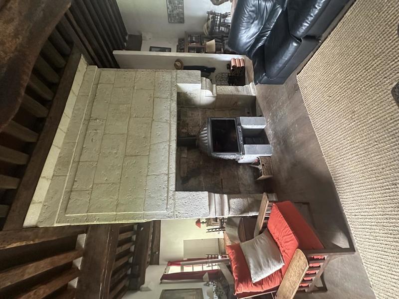 Maison - 420 m² - 12 pièces