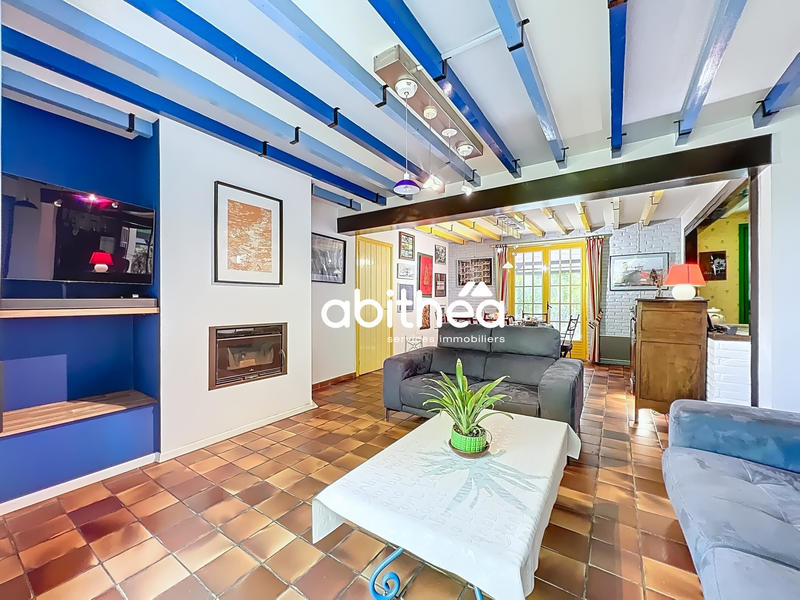 Maison - 151 m² - 8 pièces