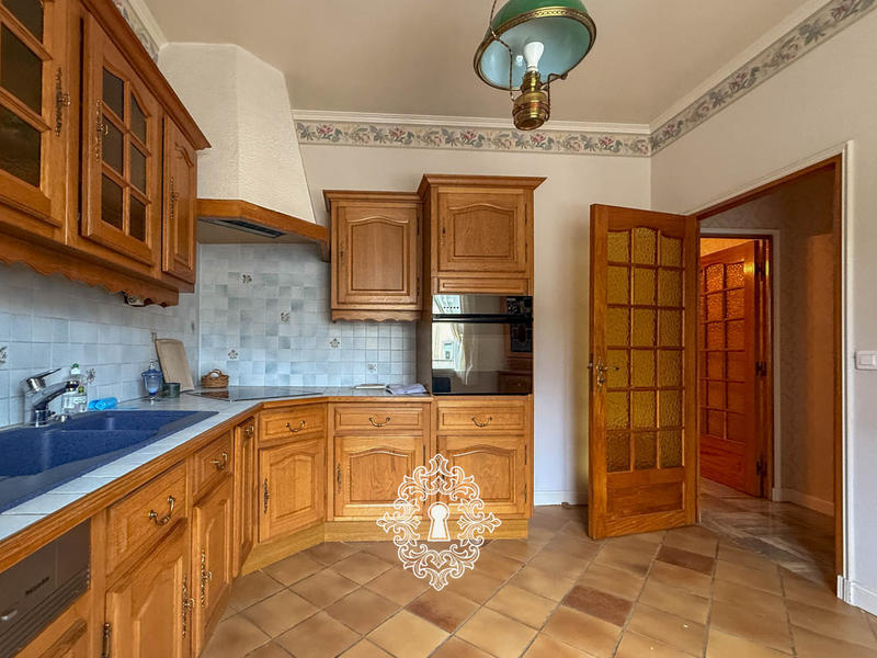 Maison - 170 m² - 6 pièces