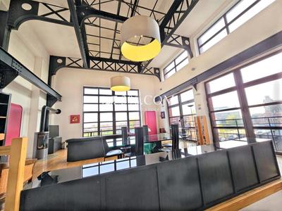 Maison - 231 m² - 6 pièces