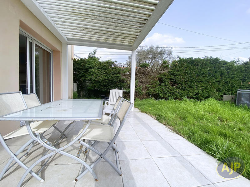 Maison - 182 m² - 7 pièces