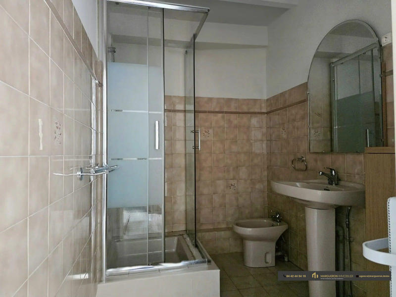 Appartement - 77 m² - 3 pièces