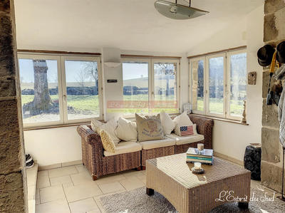 Maison traditionnelle - 216 m² - 8 pièces