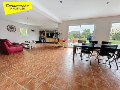 Maison - 161 m² - 6 pièces