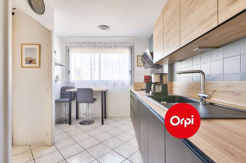 Appartement - 98 m² - 5 pièces