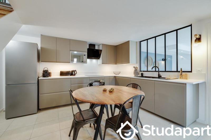 Chambre - 11 m² - 1 pièce