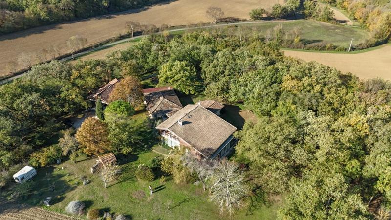 Maison - 363 m² - 10 pièces