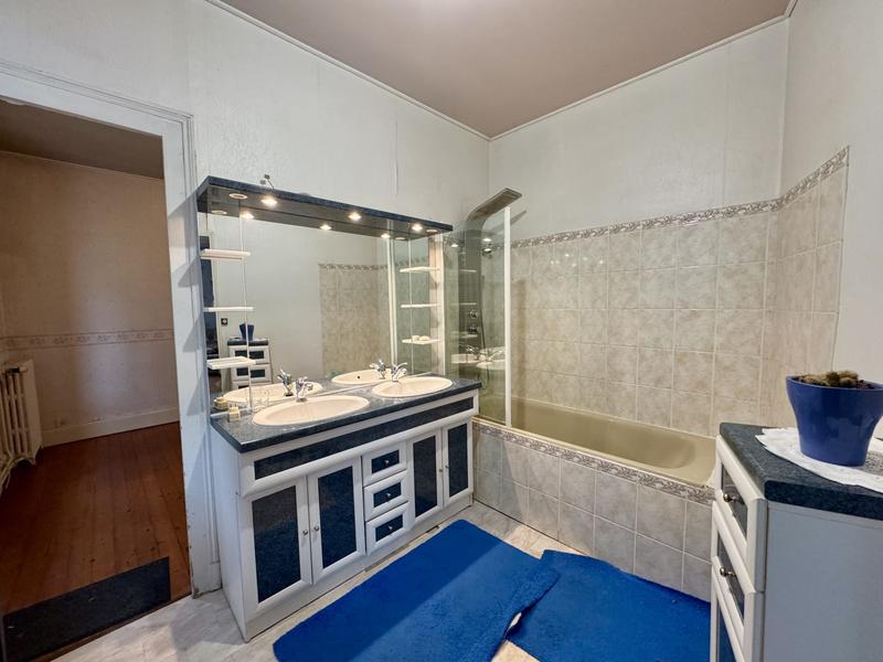 Maison - 140 m² - 4 pièces