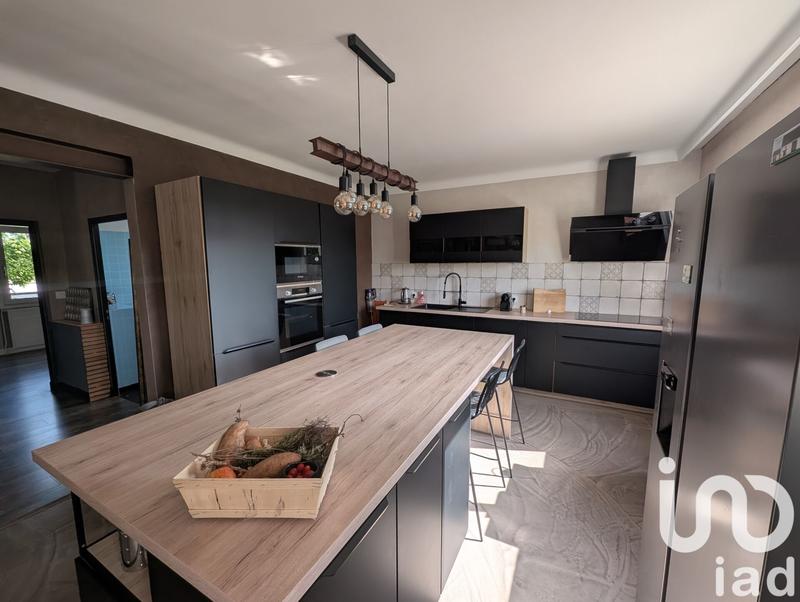 Maison - 166 m² - 6 pièces