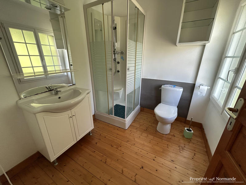 Maison - 310 m² - 11 pièces