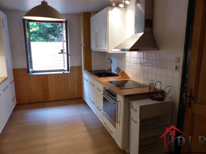 Maison - 292 m² - 12 pièces