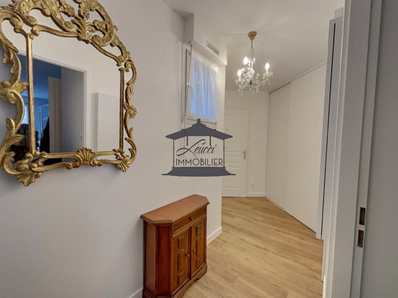 Appartement - 79 m² - 3 pièces