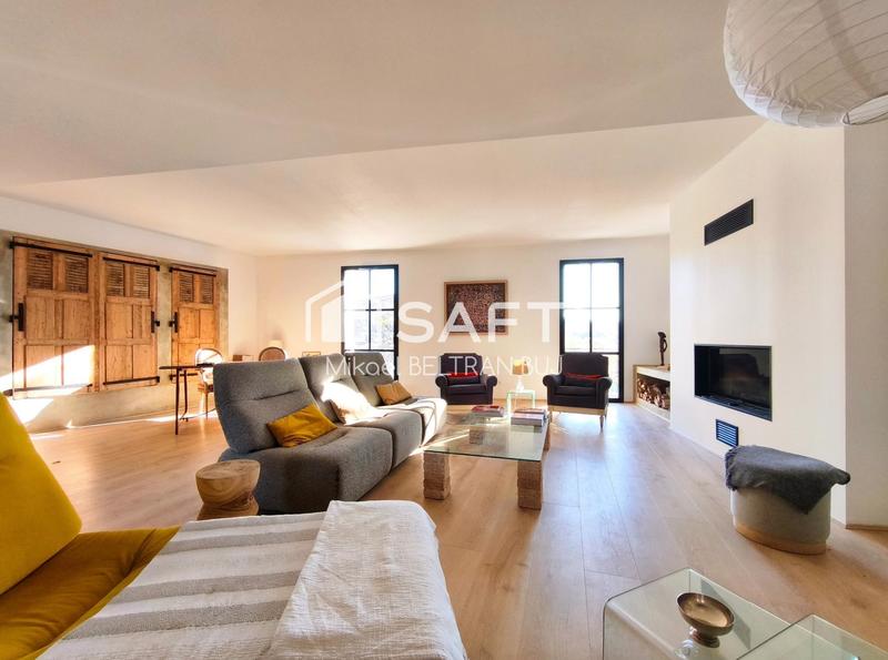 Maison - 200 m² - 6 pièces