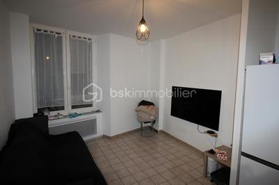 Studio - 88 m² - 5 pièces