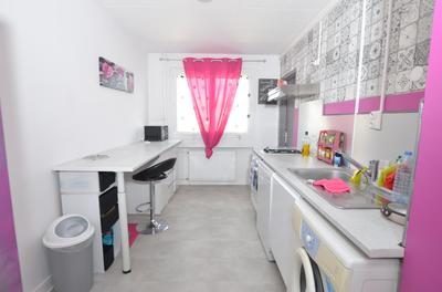 Appartement - 97 m² - 5 pièces