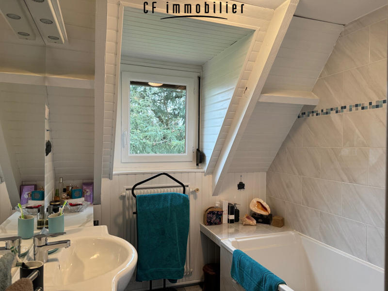 Maison - 110 m² - 4 pièces