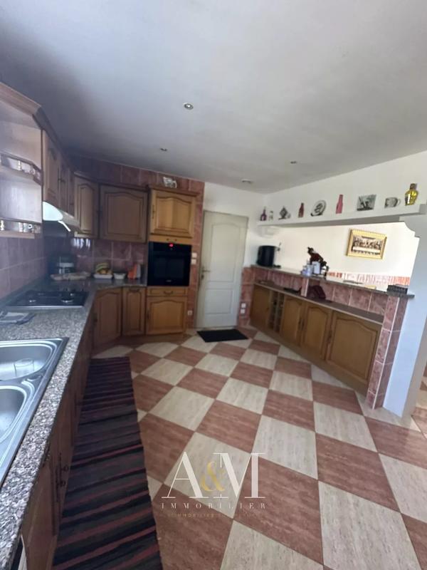 Maison - 150 m² - 6 pièces