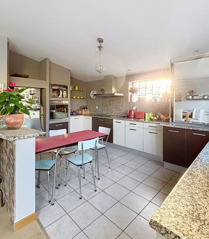 Maison - 190 m² - 7 pièces