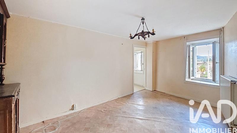 Maison - 143 m² - 7 pièces