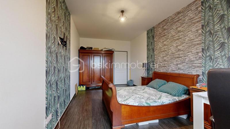 Maison traditionnelle - 213 m² - 8 pièces