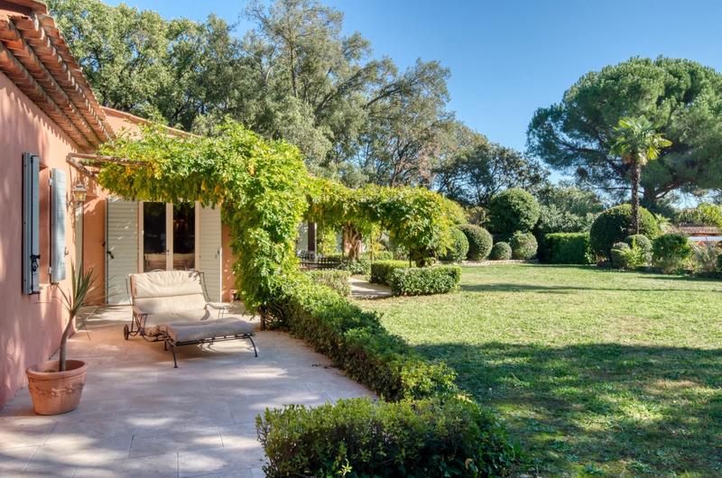 Villa - 237 m² - 8 pièces