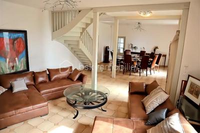 Demeure - 273 m² - 7 pièces