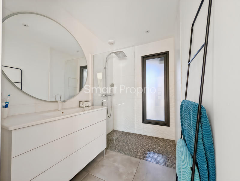 Maison - 190 m² - 6 pièces