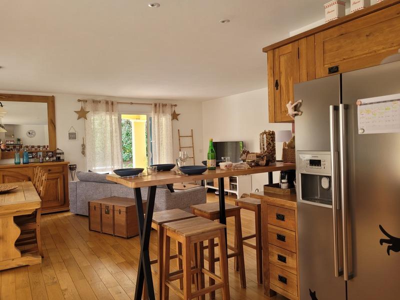 Maison - 210 m² - 9 pièces