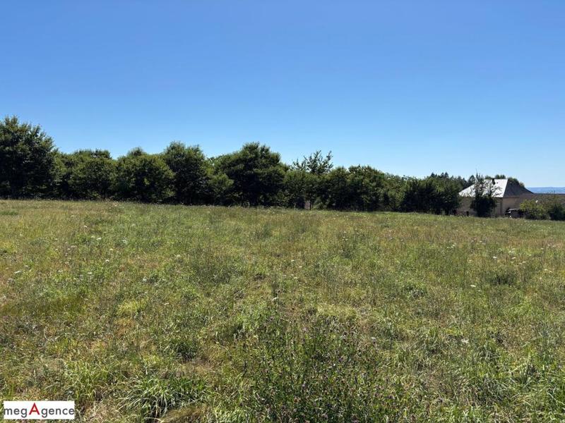 Terrain constructible - 1 922 m²