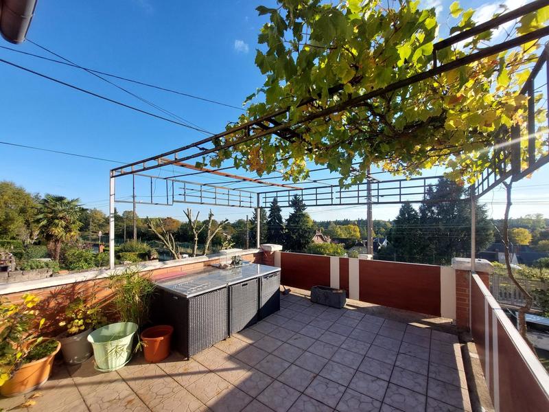 Maison - 123 m² - 8 pièces