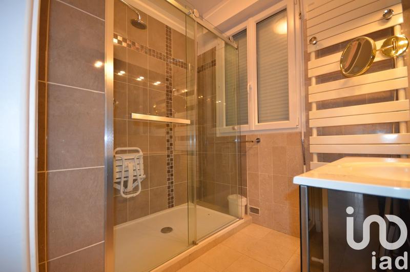 Maison - 179 m² - 6 pièces