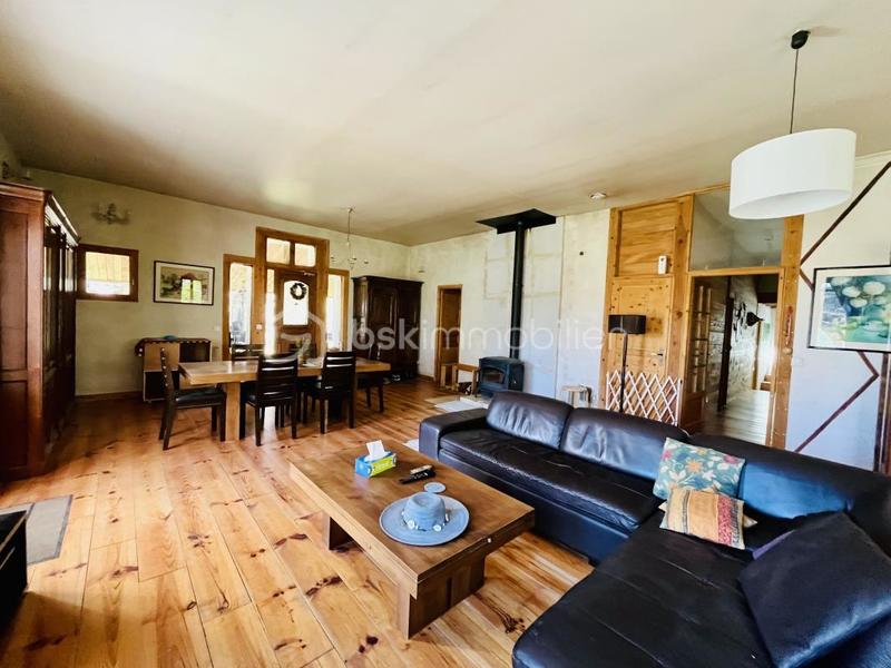 Maison - 197 m² - 6 pièces