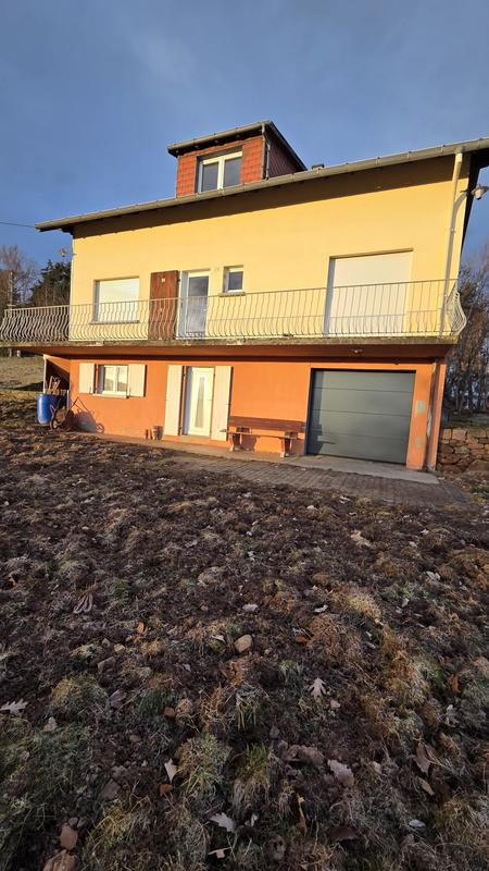 Maison - 140 m² - 5 pièces