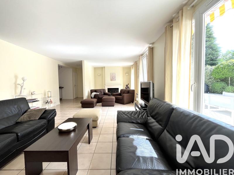 Maison - 193 m² - 6 pièces