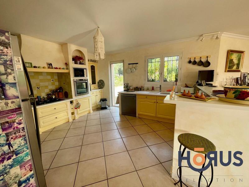 Viager - Villa - 268 m² - 8 pièces