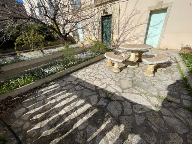 Maison - 275 m² - 10 pièces