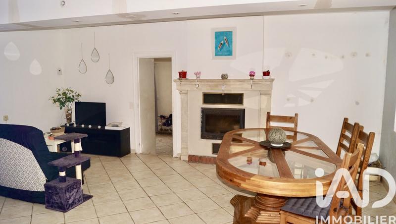 Maison - 210 m² - 10 pièces