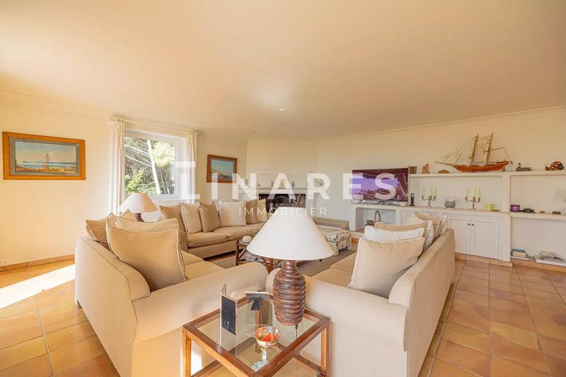 Villa - 410 m² - 9 pièces