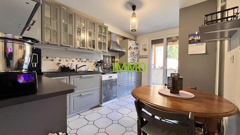 Maison - 115 m² - 6 pièces